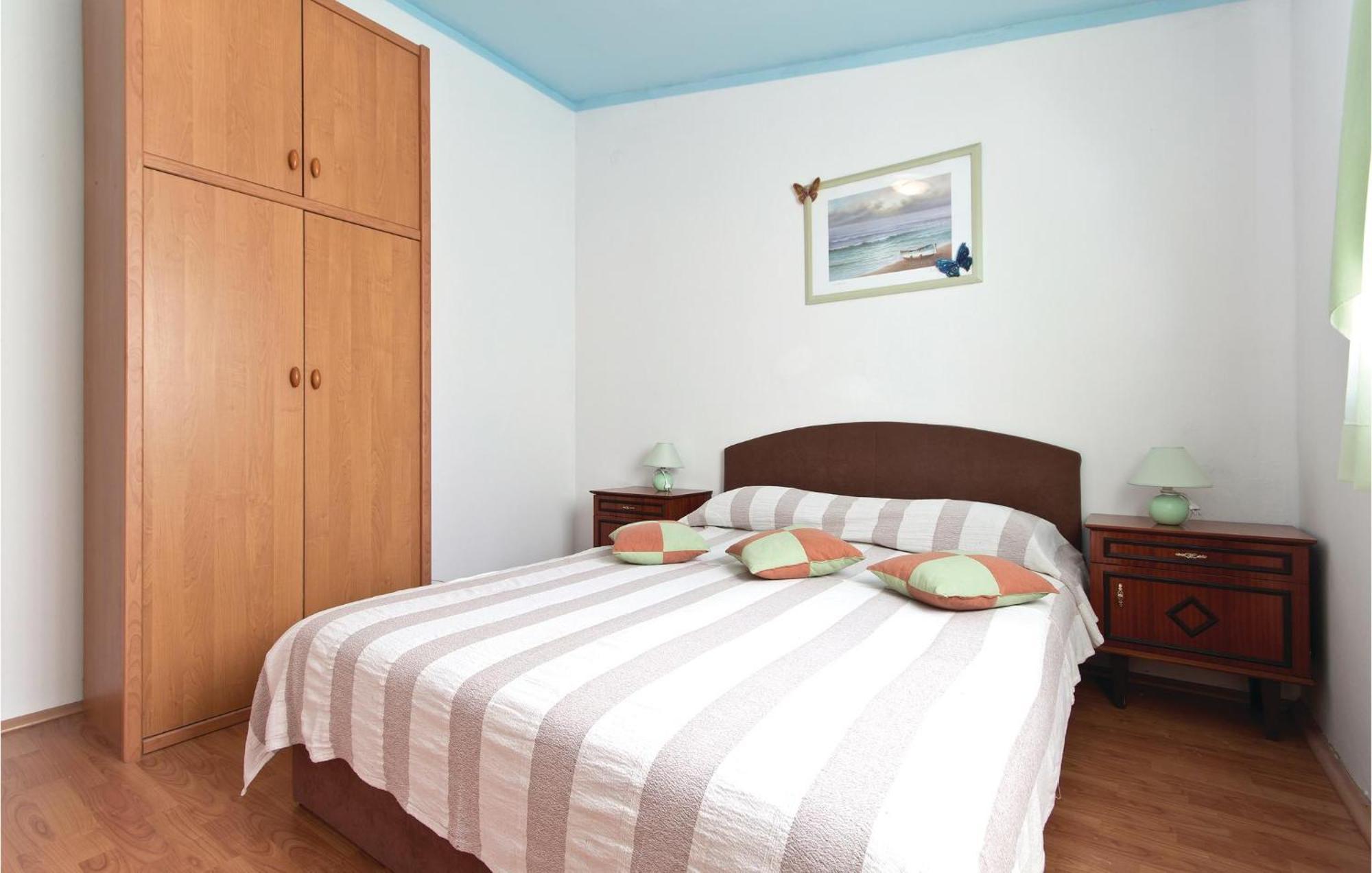 3 Bedroom Gorgeous Apartment In Marčana 외부 사진