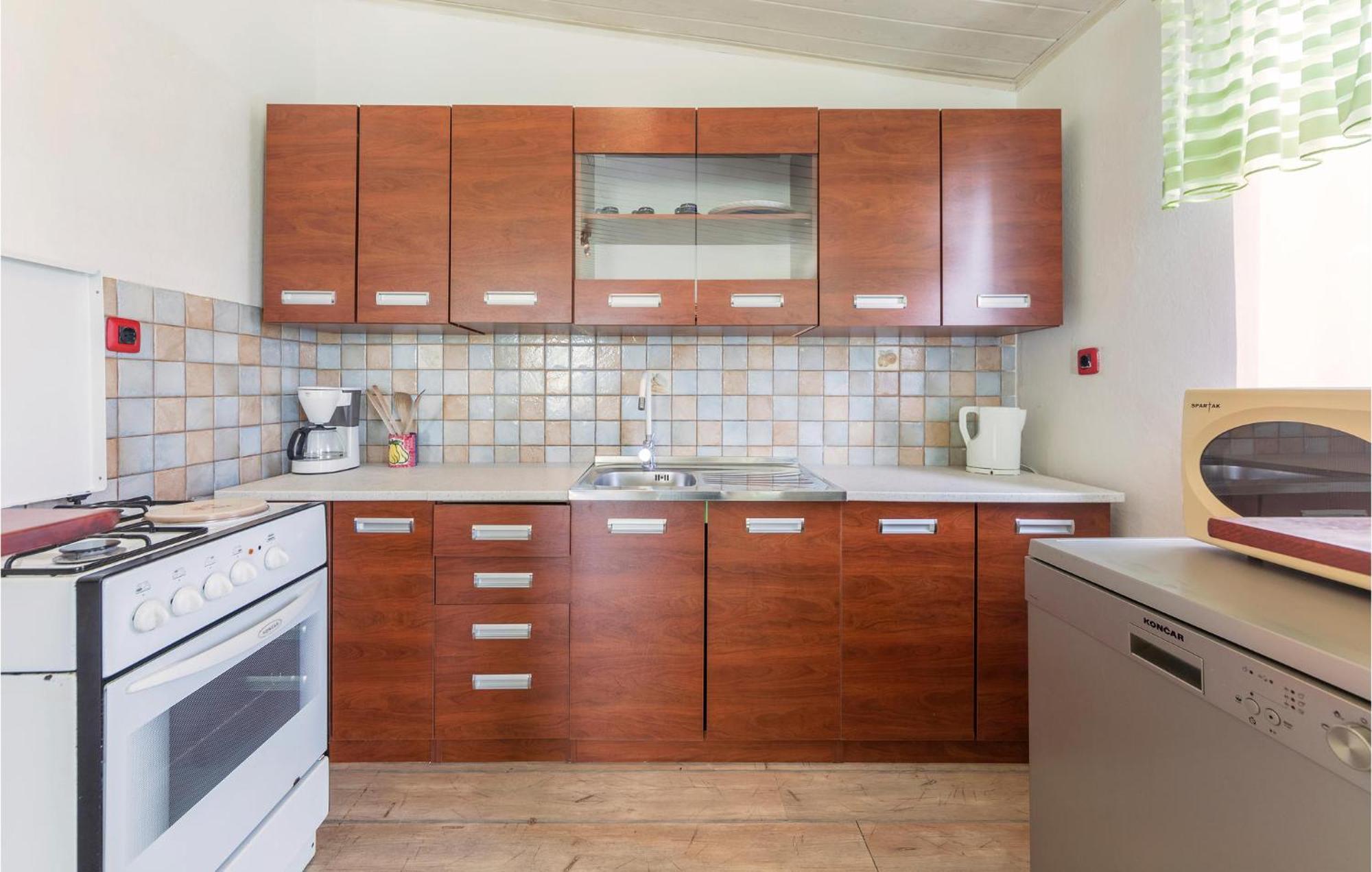 3 Bedroom Gorgeous Apartment In Marčana 외부 사진